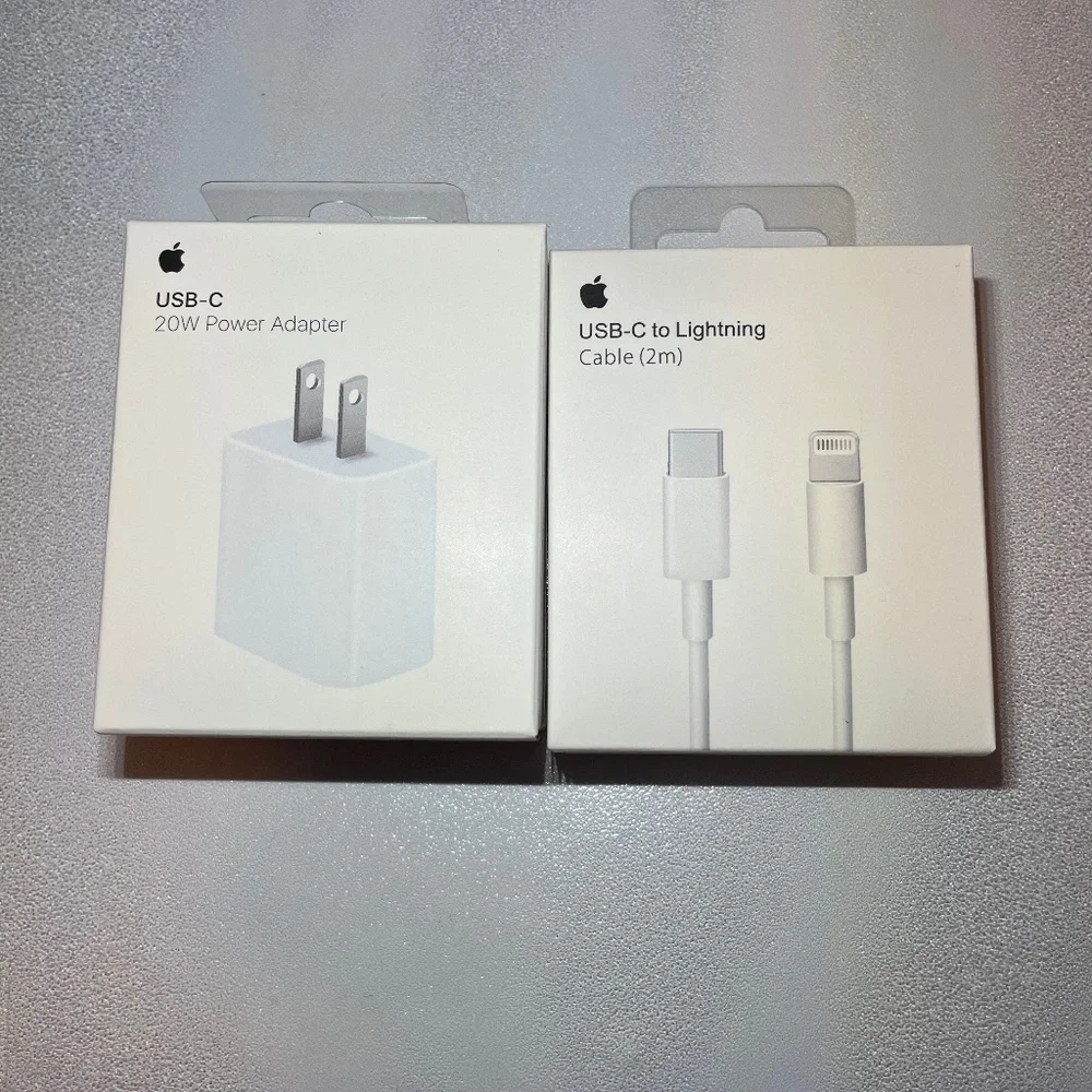 Apple charger USB-C 20W w/ type C data cable 6 FT - Picture 1 of 2